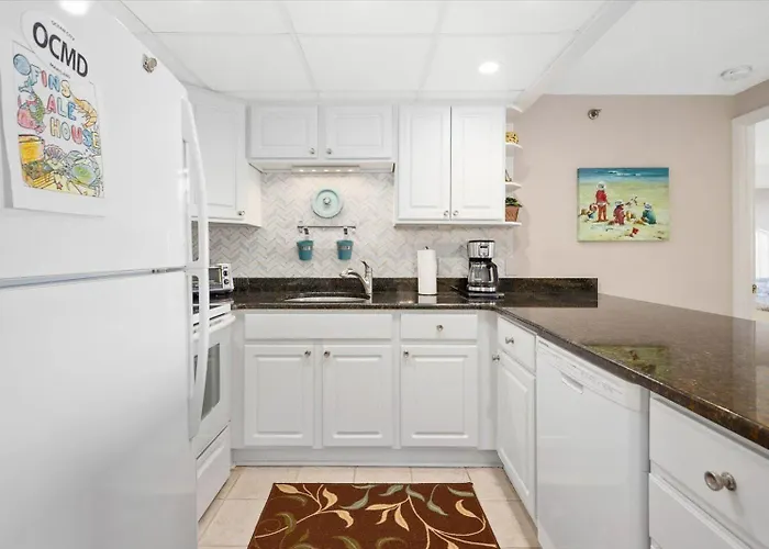 Beautiful 3 Bedroom Ocean Front Condo! Holiday home Ocean City