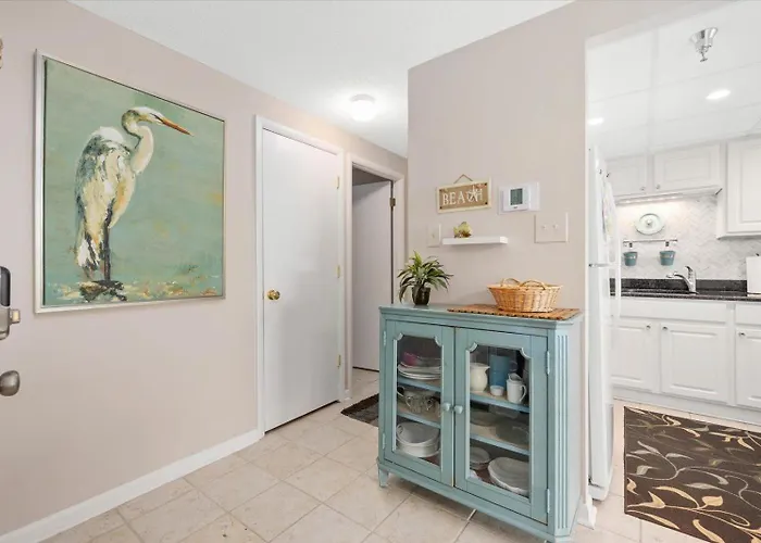 Beautiful 3 Bedroom Ocean Front Condo! * Ocean City