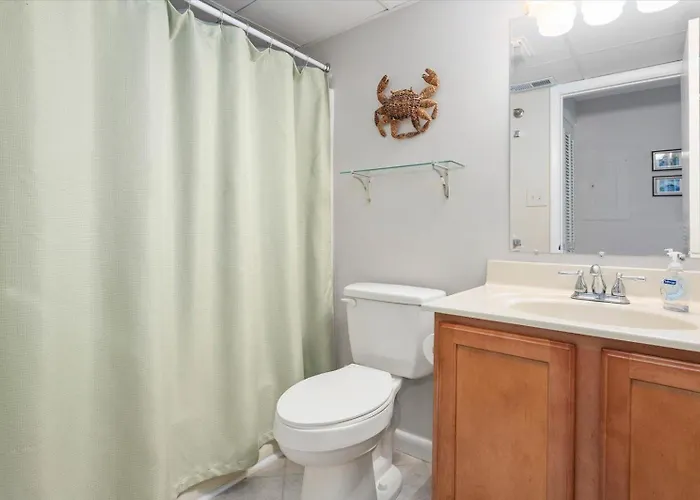 Beautiful 3 Bedroom Ocean Front Condo! Holiday home Ocean City