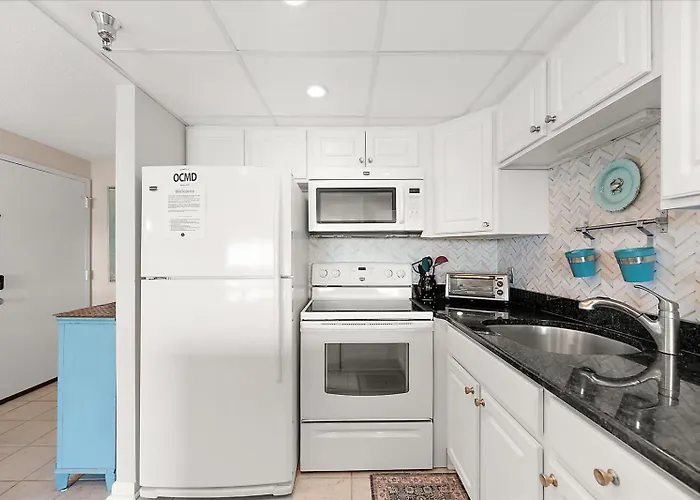 Beautiful 3 Bedroom Ocean Front Condo! Ocean City