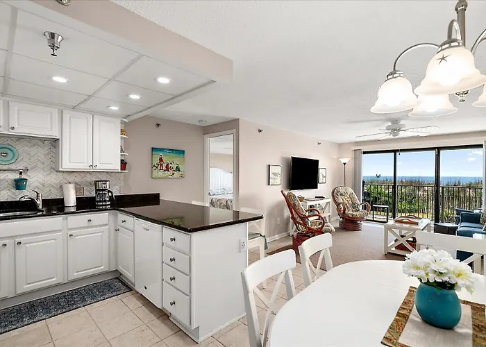 Beautiful 3 Bedroom Ocean Front Condo! Ocean City