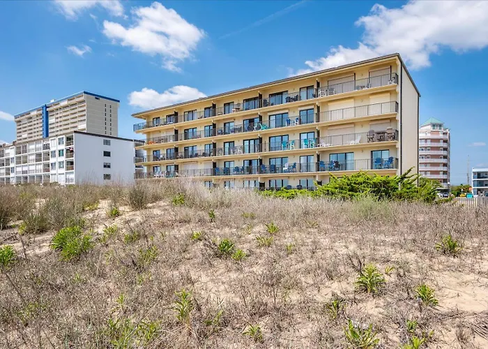 Beautiful 3 Bedroom Ocean Front Condo! Ocean City