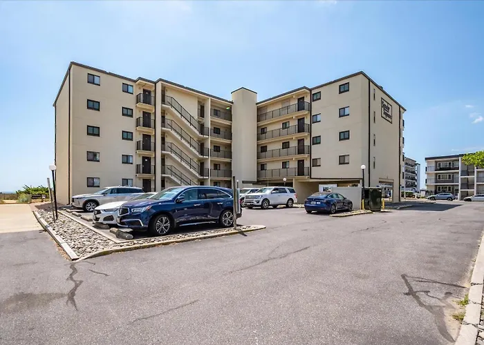 Holiday home Beautiful 3 Bedroom Ocean Front Condo! *
